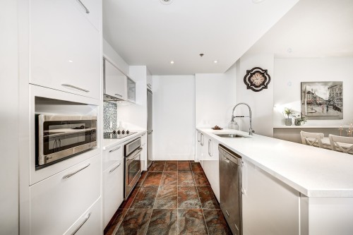 Cuisine - 507-370 Rue St-André, Montréal (Ville-Marie), QC - Indoor Photo Showing Kitchen With Upgraded Kitchen