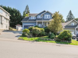 1858 Sterling Ridge Pl  Duncan, BC V9L 5N2