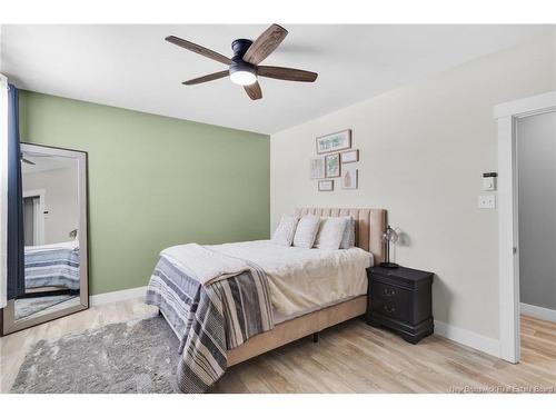 6 Harvest Crt, Fredericton, NB 