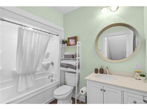 6 Harvest Crt, Fredericton, NB 