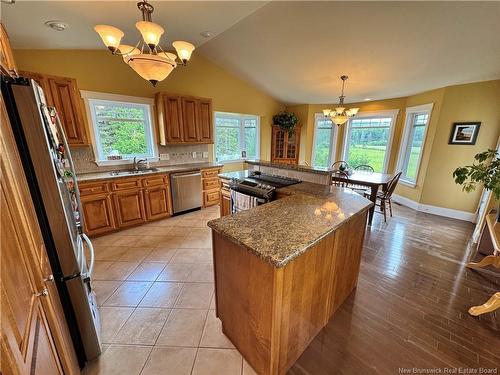 560 Lakeside Rd, Smithtown, NB 