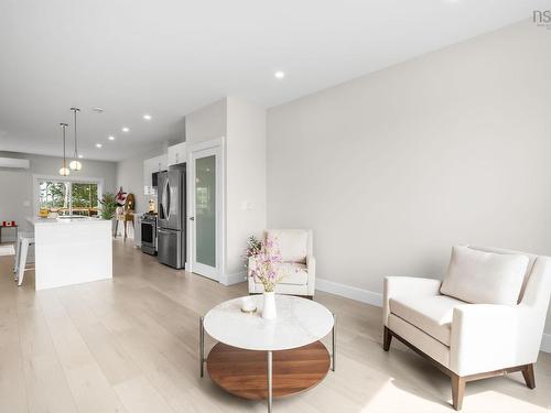 85 Simona Drive, Dartmouth, NS - Indoor Photo Showing Living Room