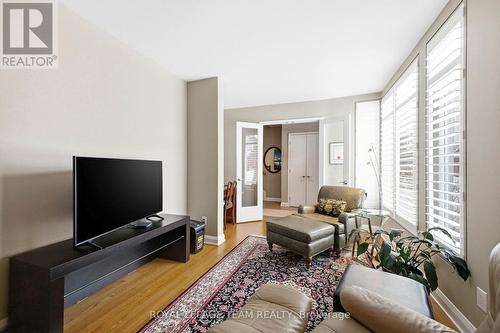 418 Mayfair Avenue, Ottawa, ON - Indoor