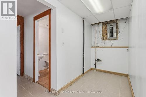 379 Southworth Street S, Welland (Lincoln/Crowland), ON - Indoor Photo Showing Other Room