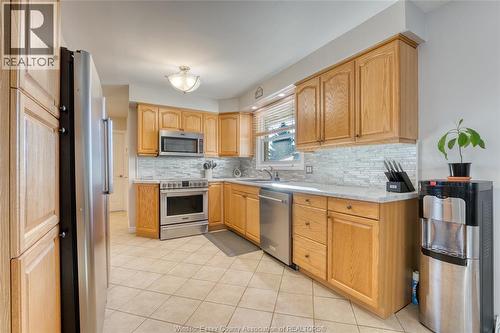 111 Danforth, Leamington, ON - Indoor Photo Showing Kitchen