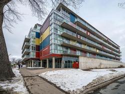 527 1065 Barrington Street  Halifax, NS B3H 0B7