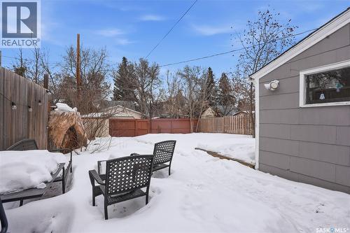 215 Ash Street E, Saskatoon, SK - Outdoor
