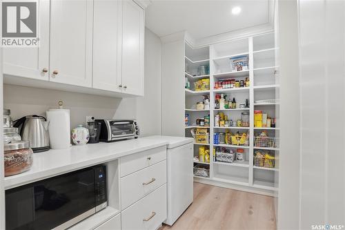 224 Elm Street E, Saskatoon, SK - Indoor