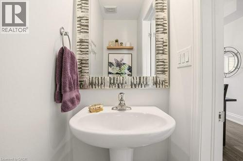 4174 Galileo Common, Burlington, ON - Indoor Photo Showing Bathroom
