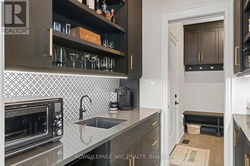 1 Briarfield Crescent, St. Catharines (Glendale/Glenridge), ON - Indoor Photo Showing Kitchen