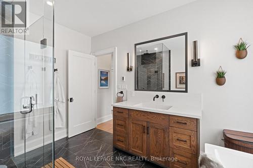 1 Briarfield Crescent, St. Catharines (Glendale/Glenridge), ON - Indoor Photo Showing Bathroom