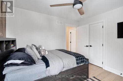 1 Briarfield Crescent, St. Catharines (Glendale/Glenridge), ON - Indoor Photo Showing Bedroom