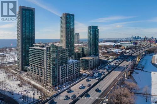 755 - 209 FORT YORK BOULEVARD  Toronto, ON M5V 4A1