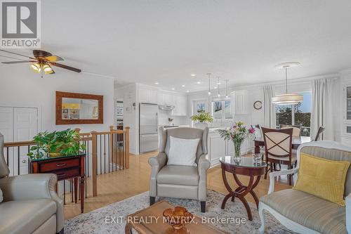 636 Front Road, Champlain, ON - Indoor Photo Showing Living Room