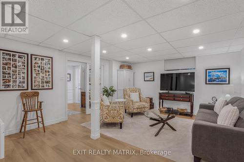 636 Front Road, Champlain, ON - Indoor