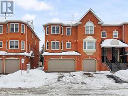 105 - 105 LEAH CRESCENT  Vaughan, ON L4J 8C4