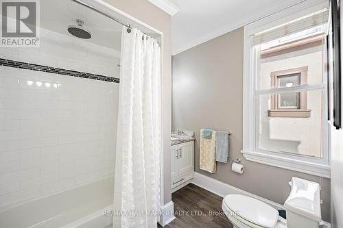 407 Aberdeen Avenue, Hamilton, ON - Indoor Photo Showing Bathroom