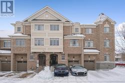 62 RUFFLE LANE  Richmond Hill, ON L4E 0W3