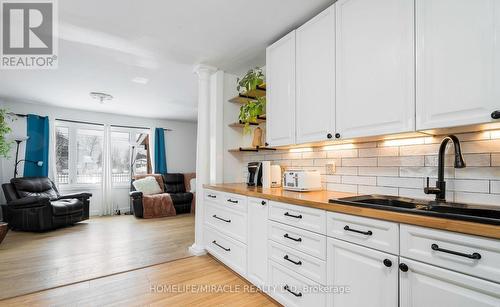 101 River Road E, Wasaga Beach, ON - Indoor Photo Showing Kitchen With Double Sink