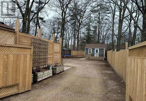 101 River Road E, Wasaga Beach, ON - Outdoor