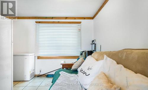 101 River Road E, Wasaga Beach, ON - Indoor Photo Showing Bedroom