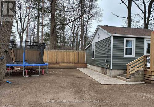 101 River Road E, Wasaga Beach, ON - Outdoor