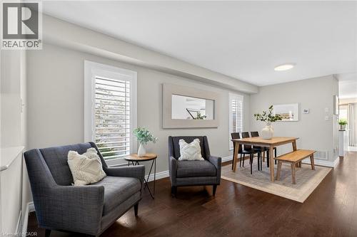 2286 Seton Crescent, Burlington, ON - Indoor Photo Showing Living Room