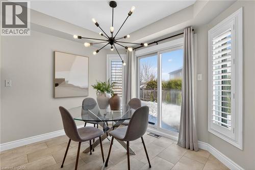 2286 Seton Crescent, Burlington, ON - Indoor Photo Showing Dining Room