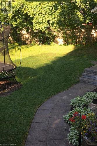 71 Pinecrest Drive, Kitchener, ON - Outdoor