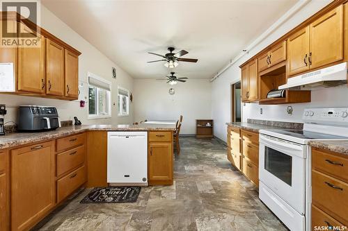 1094 Ursuline Drive, Grayson, SK - Indoor Photo Showing Kitchen