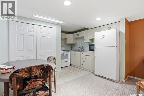 210 113Th Street W, Saskatoon, SK - Indoor Photo Showing Kitchen
