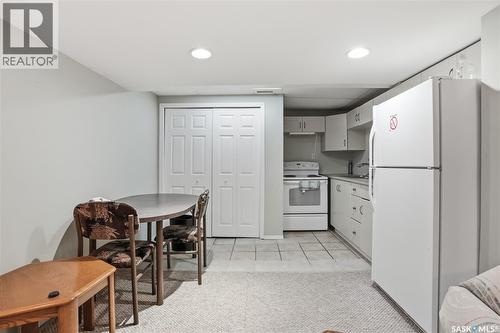 210 113Th Street W, Saskatoon, SK - Indoor Photo Showing Kitchen