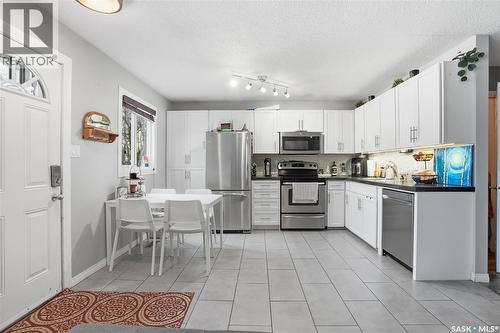 210 113Th Street W, Saskatoon, SK - Indoor Photo Showing Kitchen