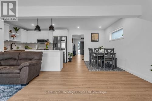 33 Martin Street, Tillsonburg, ON - Indoor