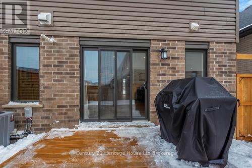 33 Martin Street, Tillsonburg, ON - Outdoor With Exterior