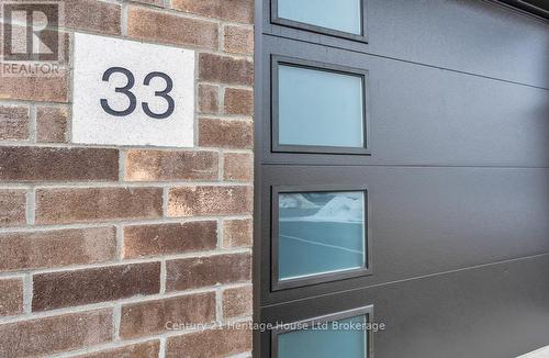 33 Martin Street, Tillsonburg, ON - 