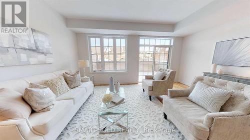 17 Jaffna Lane, Markham, ON - Indoor Photo Showing Living Room