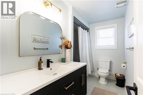 26 Rama Court, Hamilton, ON - Indoor Photo Showing Bathroom