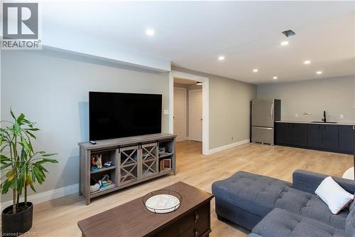 26 Rama Court, Hamilton, ON - Indoor