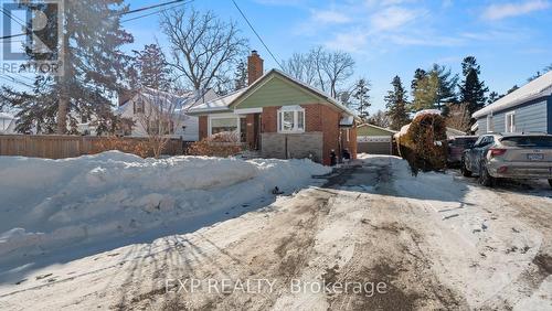 1032 CEDARWOOD PLACE  Burlington, ON L7T 3J3