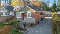1032 CEDARWOOD PLACE  Burlington, ON L7T 3J3