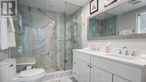 1032 Cedarwood Place, Burlington, ON - Indoor Photo Showing Bathroom