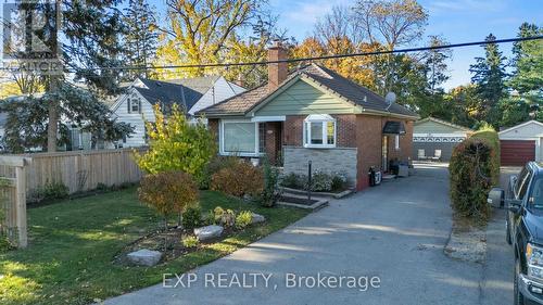 1032 Cedarwood Place, Burlington, ON - Outdoor