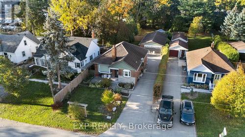 1032 Cedarwood Place, Burlington, ON - Outdoor