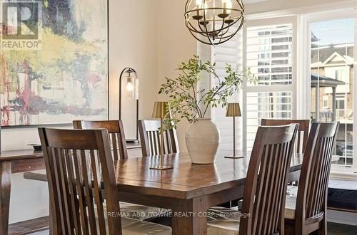 4174 Galileo Common, Burlington, ON - Indoor Photo Showing Dining Room
