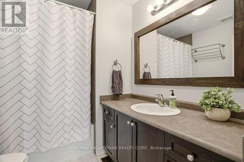 4174 Galileo Common, Burlington, ON - Indoor Photo Showing Bathroom