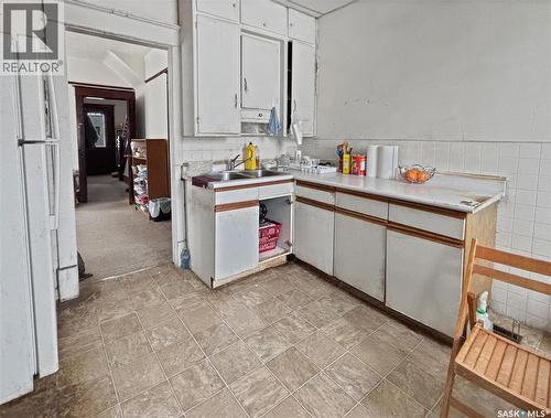 421 C Avenue S, Saskatoon, SK - Indoor