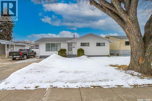 318 Montreal AVENUE N  Saskatoon, SK S7L 3N8