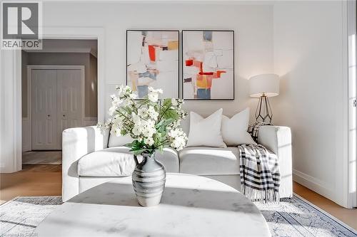 275 Camborne Crescent, Burlington, ON - Indoor