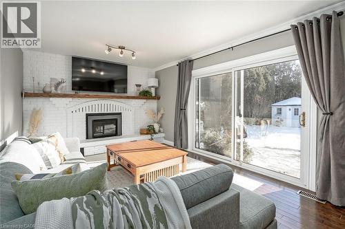 275 Camborne Crescent, Burlington, ON - Indoor Photo Showing Living Room With Fireplace